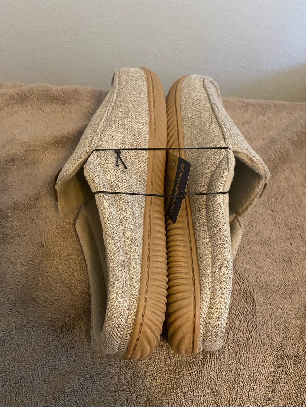 Slippers - Picture 11 of 12